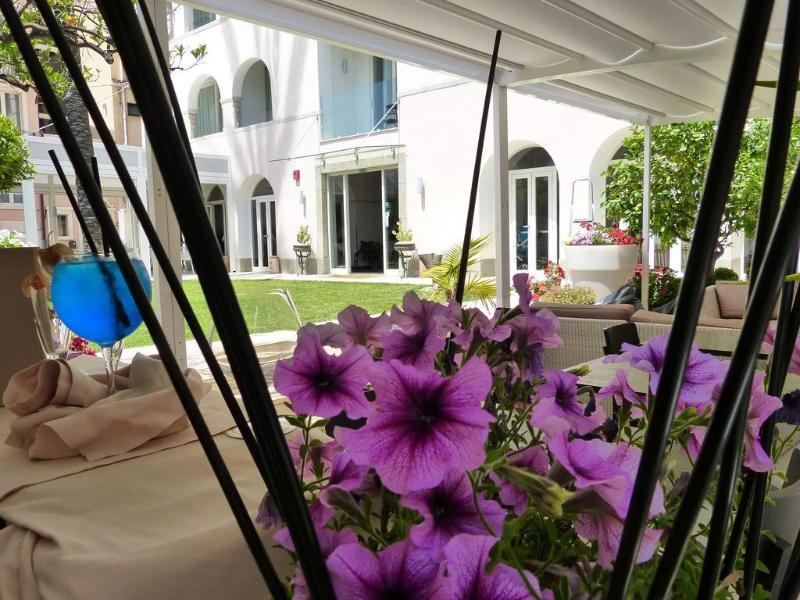 Отель Il Piccolo Giardino Gh ***Superior Таормина Экстерьер фото